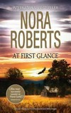 At first glance / Nora Roberts.